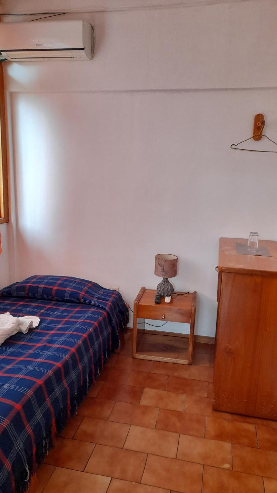 El Paraiso Guest house *