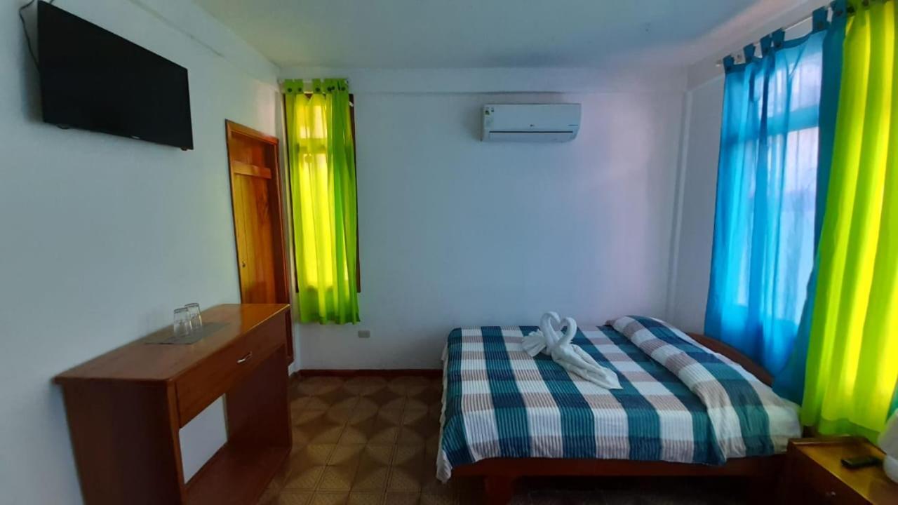 El Paraiso Guest house Puerto Ayora (Galapagos Islands)